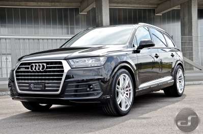 AUDI Q7 S-Line